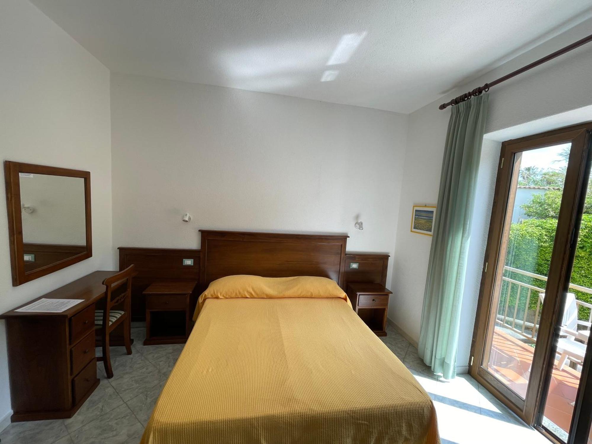 Residence Andrea A Mare Forio  Luaran gambar