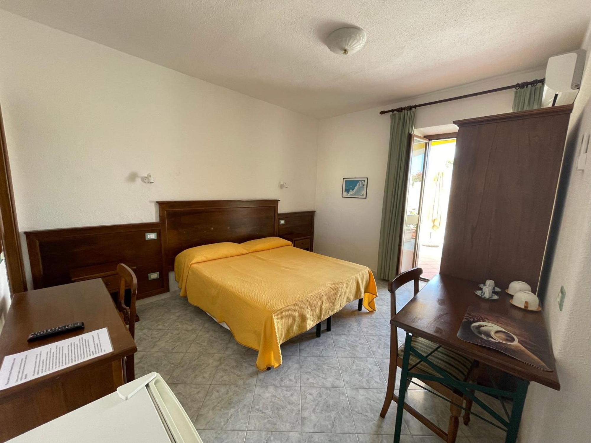 Residence Andrea A Mare Forio  Luaran gambar